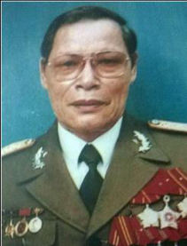 Chân dung Hà Minh Tân